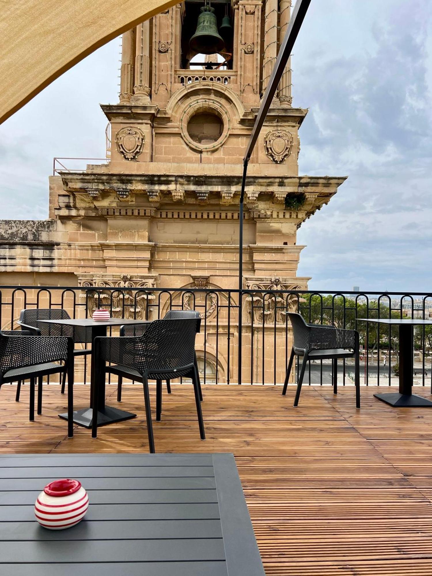 Florette Suite 1Br With Stunning Lounge Terrace By Arcobnb Флориана Экстерьер фото