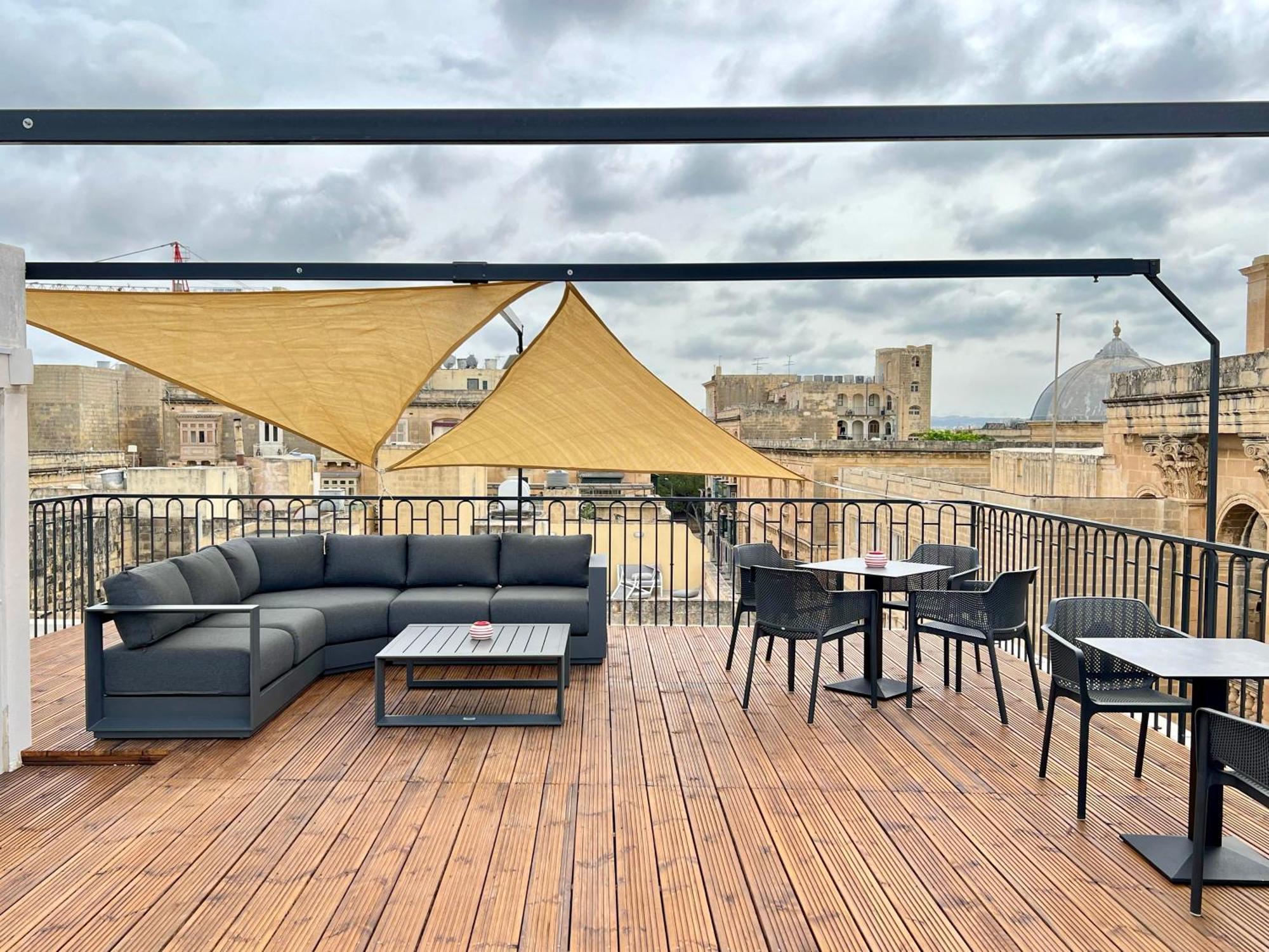 Florette Suite 1Br With Stunning Lounge Terrace By Arcobnb Флориана Экстерьер фото